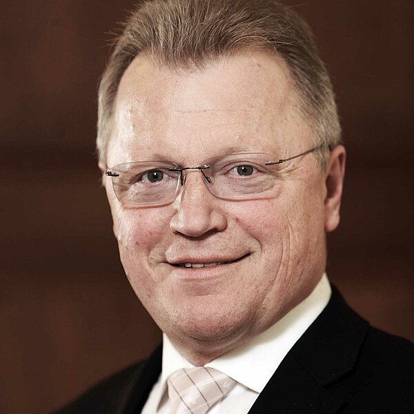 Prof. Dr. Sandschneider, Speaker beim Digitalen Vermögenstag der Spiekermann & Co AG am 28.04.2021